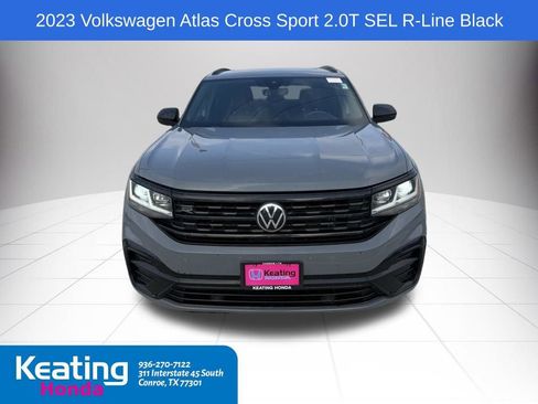 Used 2023 Volkswagen Atlas Cross Sport SEL R-Line AWD/4WD image 2