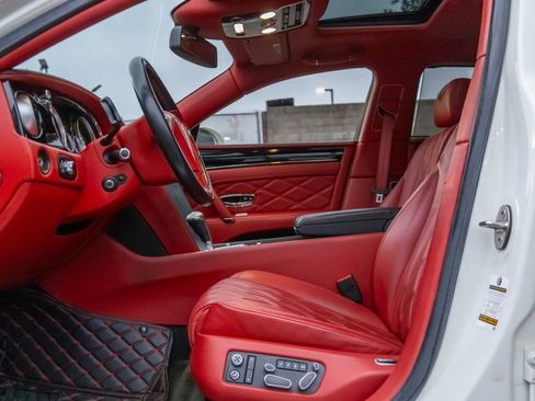 Used 2015 Bentley Flying Spur V8 AWD/4WD image 38