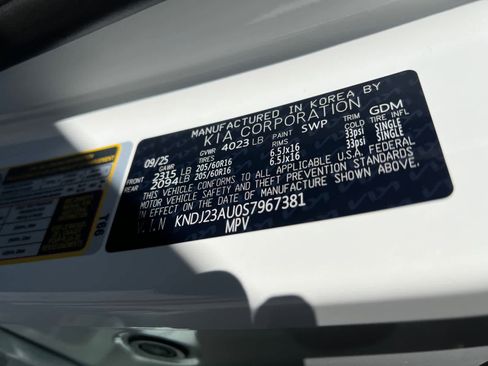 New 2025 Kia Soul LX image 17