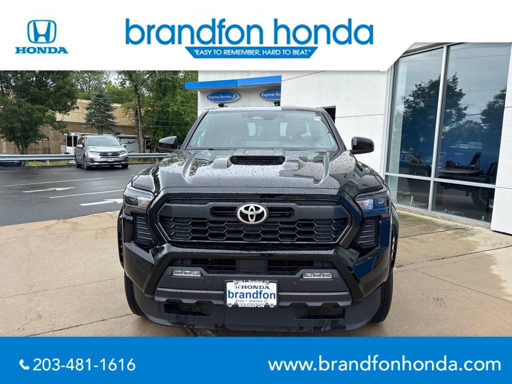 Used 2024 Toyota Tacoma TRD Sport AWD/4WD image 2