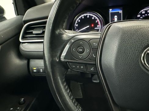 Used 2021 Toyota Camry SE image 23