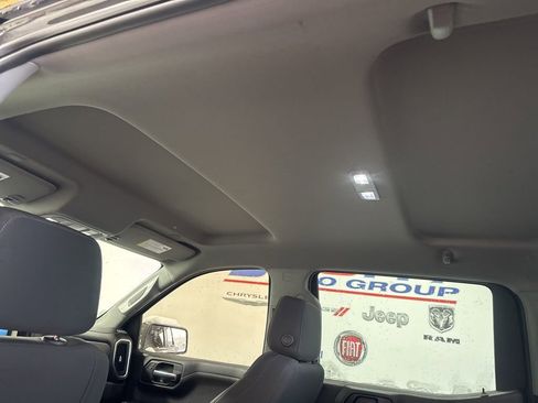 Used 2022 Chevrolet Silverado 1500 LT Trail Boss image 23