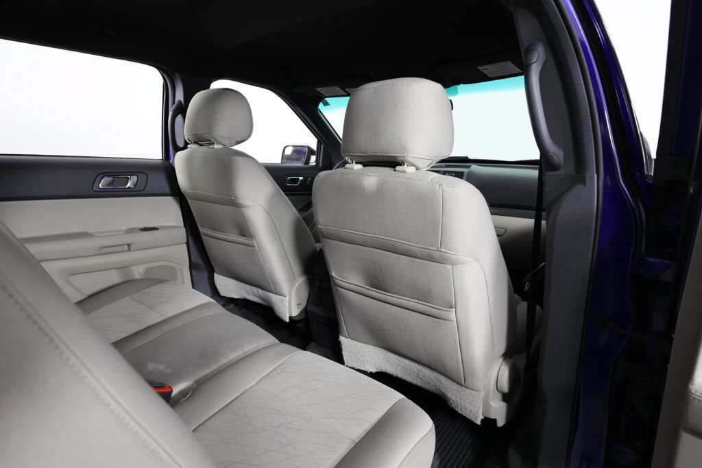 Used 2013 Ford Explorer FWD w/ Class III Trailer Tow Pkg image 19