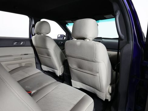 Used 2013 Ford Explorer FWD w/ Class III Trailer Tow Pkg image 19