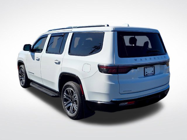 Used 2023 Jeep Wagoneer 4WD w/ Premium Group I image 10