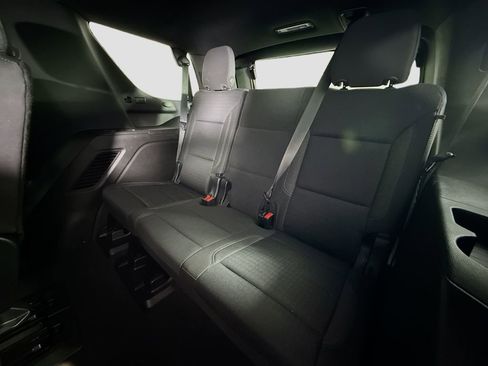 Used 2023 Chevrolet Tahoe LS image 23