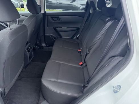 Used 2024 Nissan Rogue S image 20