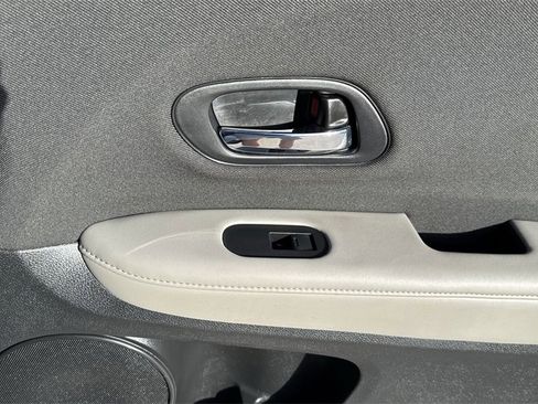 Used 2020 Honda HR-V LX image 45