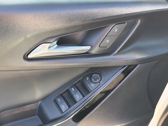 Used 2025 Chevrolet Equinox LT w/ Safety and Technology Package AWD/4WD image 21