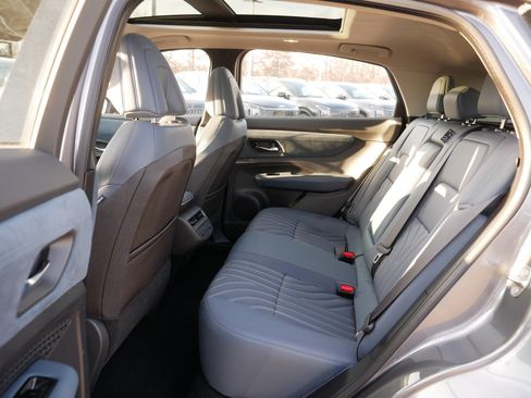 Certified 2024 Nissan Ariya AWD image 36