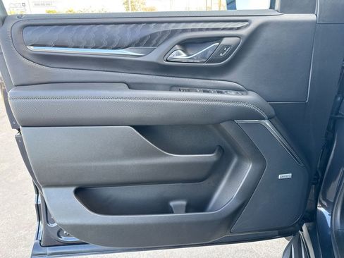 Used 2023 GMC Yukon XL Denali image 23