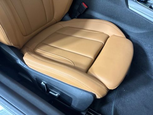 Used 2025 BMW M240i Coupe RWD image 27