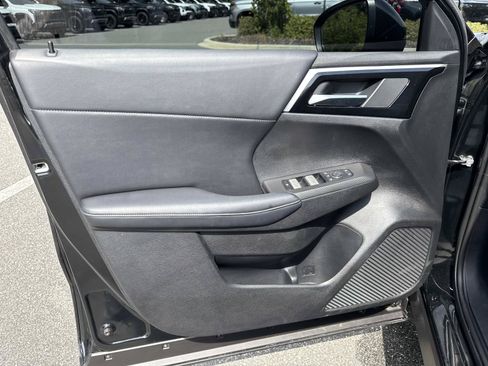 Used 2024 Mitsubishi Outlander SE Black Edition FWD image 18