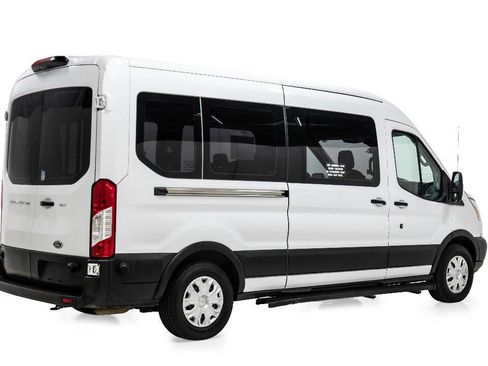 Used 2019 Ford Transit 350 XLT RWD image 3