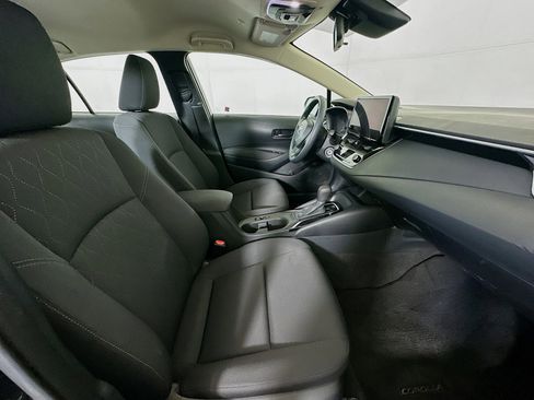 Used 2024 Toyota Corolla LE image 29
