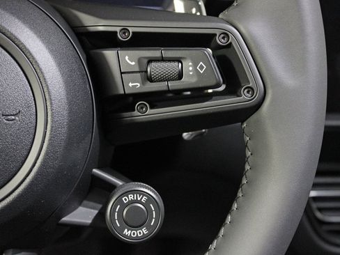 Certified 2026 Porsche Macan S image 24