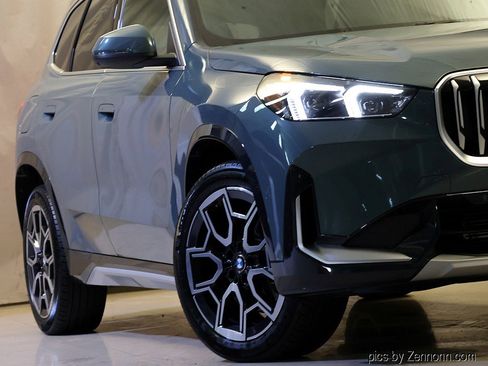 Certified 2025 BMW X1 xDrive28i AWD/4WD image 4