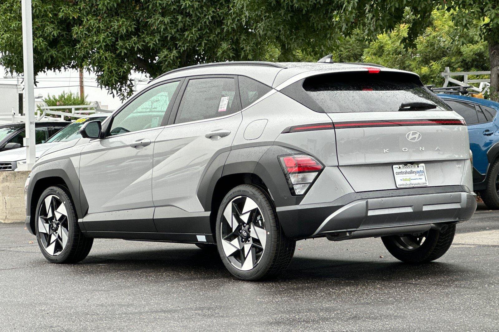 New 2027 Hyundai Kona Limited FWD image 5