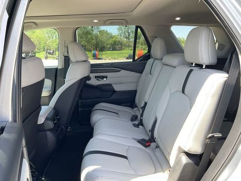New 2026 Honda Pilot image 30