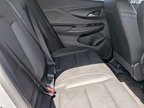 Used 2025 Buick Envista Sport Touring image 27