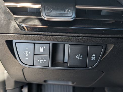Used 2022 Kia EV6 Wind image 29