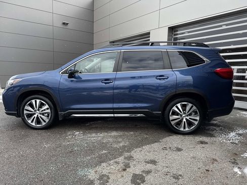 Used 2022 Subaru Ascent Limited w/ Technology Package image 4