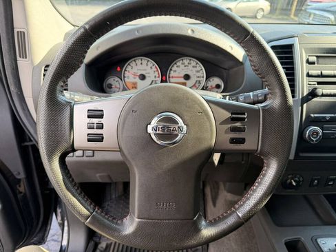 Used 2012 Nissan Xterra PRO-4X w/ Pro-4x Leather Pkg AWD/4WD image 8
