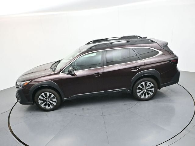 Used 2025 Subaru Outback Limited AWD/4WD image 24