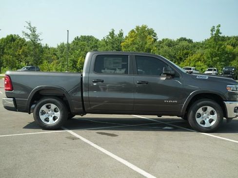 New 2026 RAM 1500 Big Horn AWD/4WD image 8