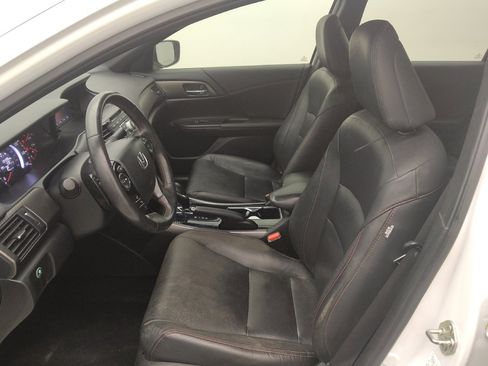 Used 2017 Honda Accord Sport Special Edition image 17