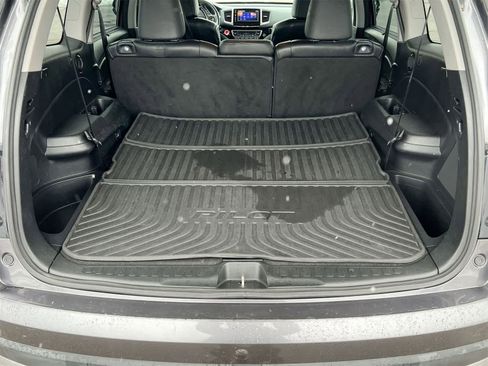 Used 2017 Honda Pilot Touring image 34