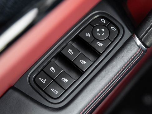 Certified 2023 Porsche Cayenne image 19