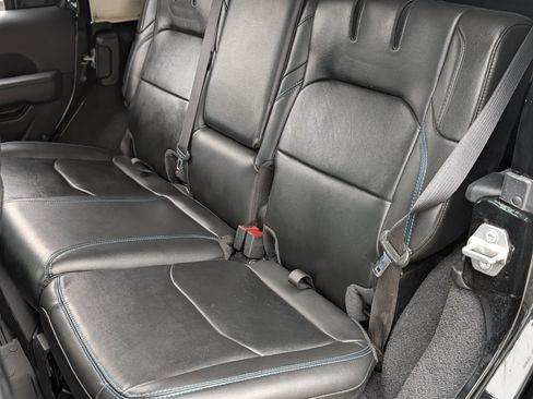 Used 2023 Jeep Wrangler Unlimited Rubicon 4xe w/ Steel Bumper Group image 16