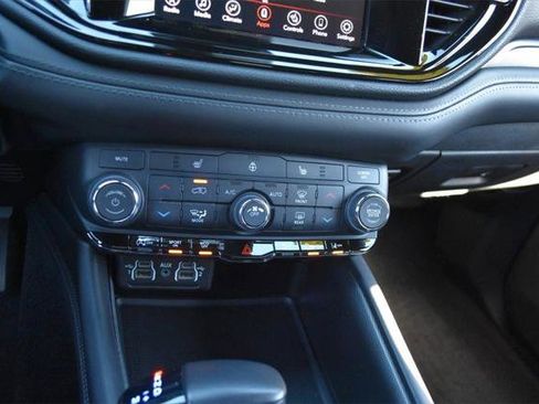 Certified 2022 Dodge Durango GT image 22