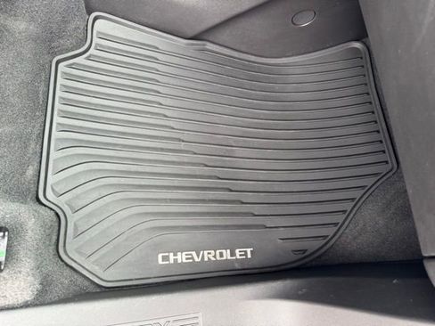 Used 2024 Chevrolet Equinox RS w/ RS Leather Package AWD/4WD image 36