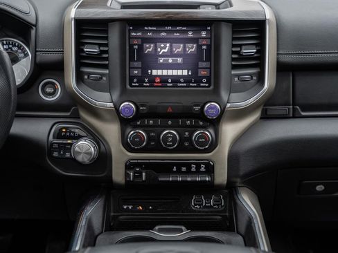 Used 2019 RAM 1500 Laramie image 30