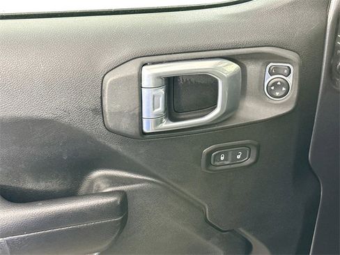 Used 2021 Jeep Gladiator Sport image 24