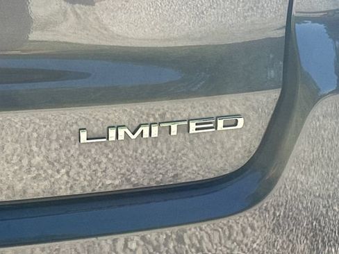 Used 2022 Jeep Compass Limited w/ Elite Group AWD/4WD image 13