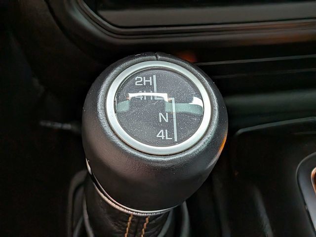 Used 2022 Jeep Gladiator Overland AWD/4WD image 25