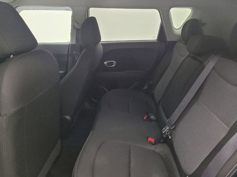 Used 2018 Kia Soul + FWD image 18