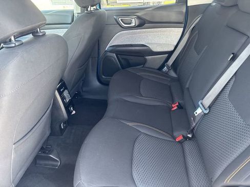 Used 2022 Jeep Compass Sport image 16