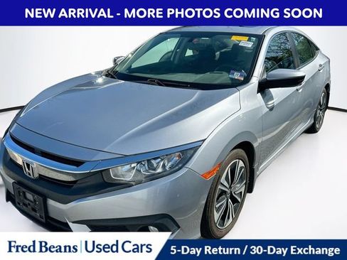 Used 2017 Honda Civic EX-T image 2
