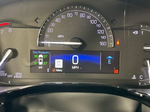 Used 2019 Cadillac XT5 Premium Luxury image 19