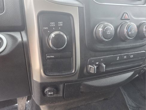 Used 2018 RAM 2500 SLT image 19