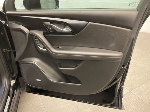 Used 2022 Chevrolet Blazer RS w/ Enhanced Convenience Package image 28