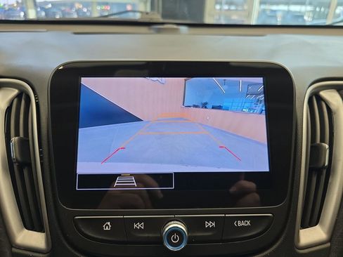 Used 2024 Chevrolet Malibu LT image 25