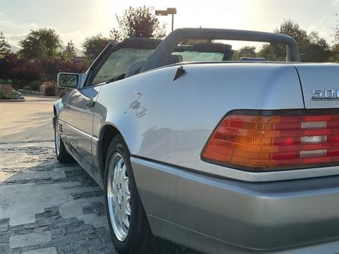 Used 1990 Mercedes-Benz 500 SL image 16