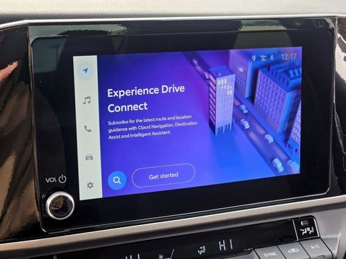 Used 2025 Toyota Camry LE image 23