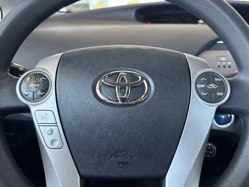 Used 2014 Toyota Prius Three FWD image 27