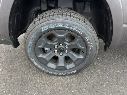 New 2026 RAM 1500 Big Horn AWD/4WD image 9